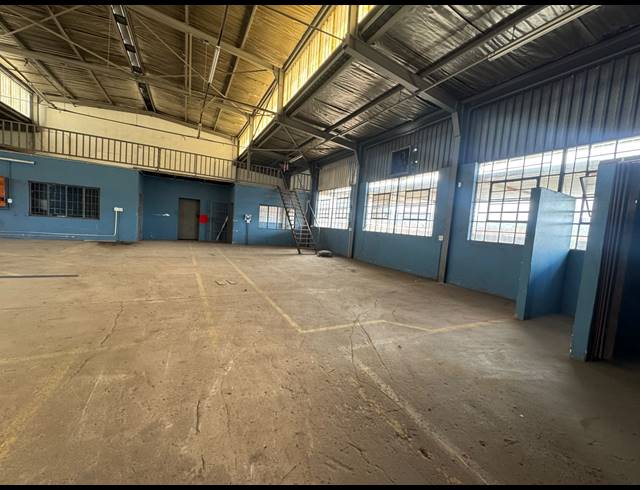 350M² WAREHOUSE TO LET IN HERMANSTAD